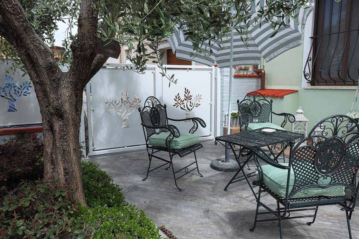 B&B Ulivo Gaio ซานมีเนียโต ภายนอก รูปภาพ