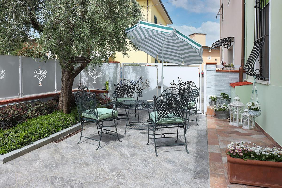B&B Ulivo Gaio ซานมีเนียโต ภายนอก รูปภาพ