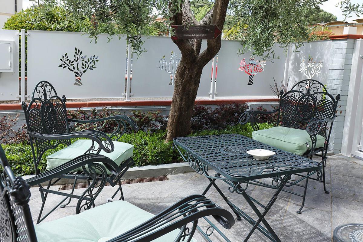 B&B Ulivo Gaio ซานมีเนียโต ภายนอก รูปภาพ